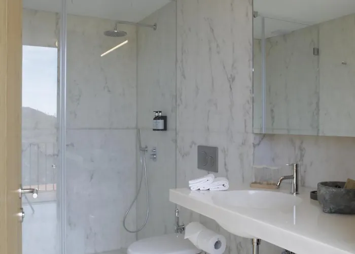 Leiras Do Tempo - Adults Nature Retreat - Tomadinha 3 - Geres National Park